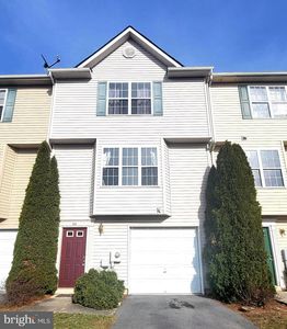 69 Mistala Ct, Inwood, WV, 25428