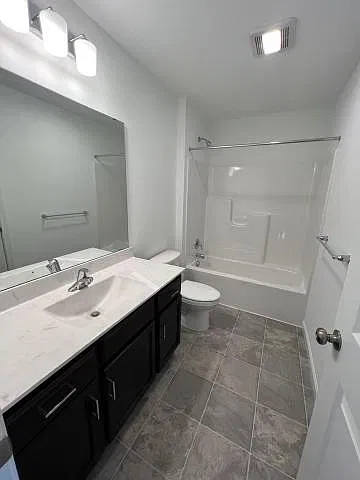 33 Long Bend Dr — Photo 22