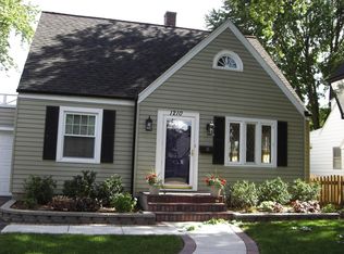 1210 Oneida St, Joliet, IL 60435