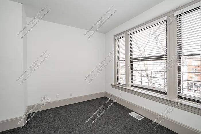 211 W 9th St #5 — Photo 12