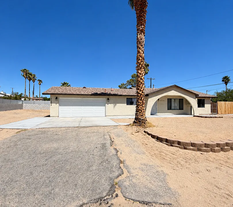 71810 El Paseo Dr