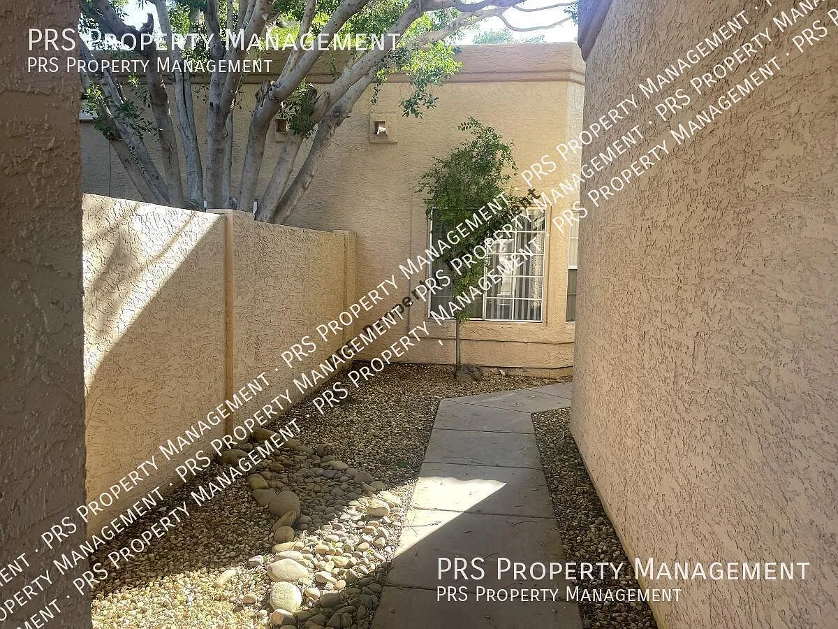 Tempe Home Available!! — Photo 2