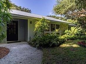 2nd image of 1455 Pelican Ln