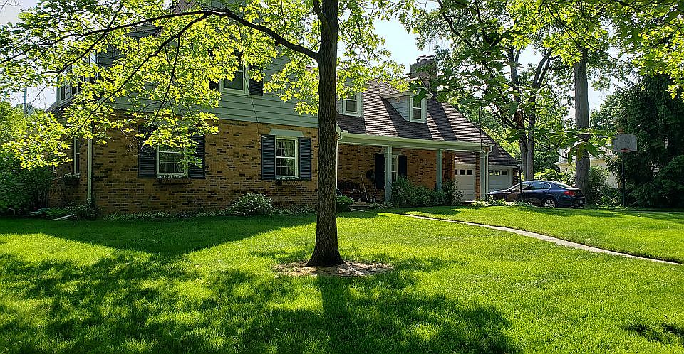 1st image of 610 University Dr
