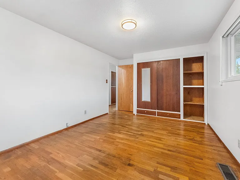 8908 Hipkins Rd SW — Photo 11