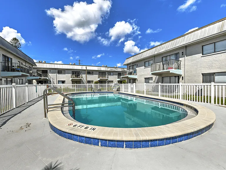 The Cove at 2950 — Photo 11