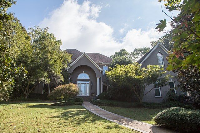 1st image of 3848 Majestic Oaks Dr
