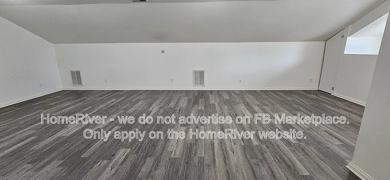 2 bed, 1.0 bath, 1000 sqft, $1,300 — Photo 4