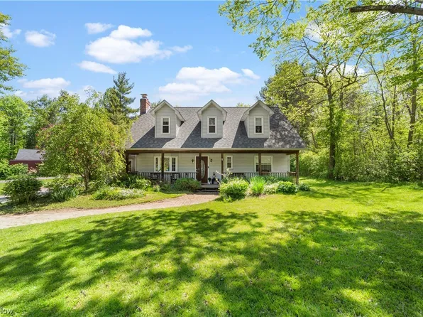 3901 Ellendale Rd, Moreland Hills, OH 44022