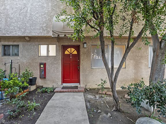 2nd image of 17135 Roscoe Blvd Unit 3
