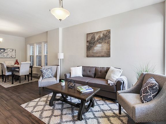 4th image of 3121 N Elston Ave #1