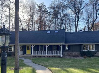 716 Sunset Dr, Marinette, WI 54143