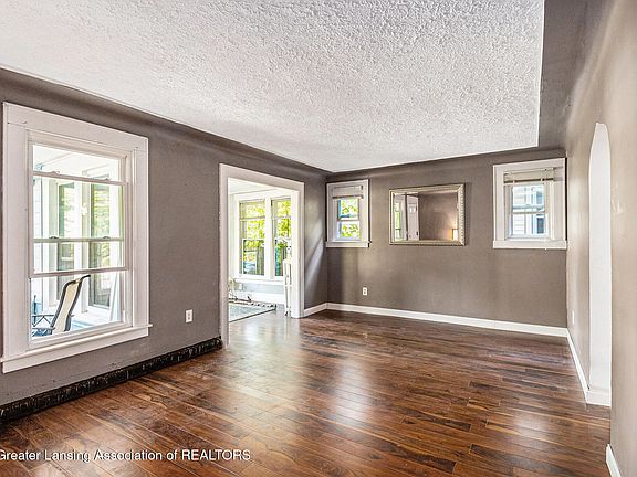 4th image of 1225 N Capitol Ave