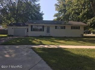 324 Coloma Ave, Coloma, MI 49038