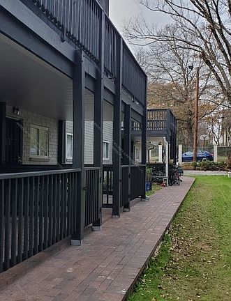 3rd image of 710 North Ave NW #106