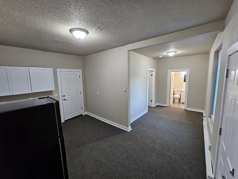 Robinson Heights — Photo 4