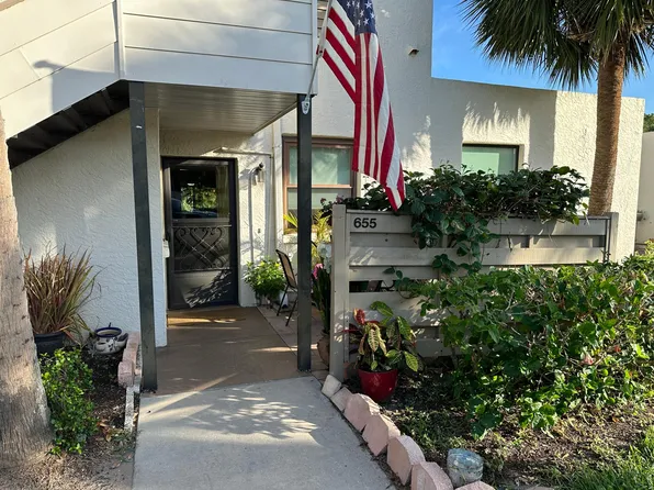 655 Woodlawn Dr, Bradenton, FL 34210