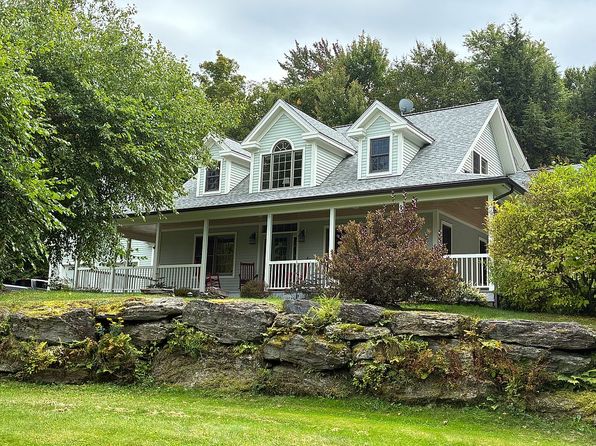1055 Moren Loop