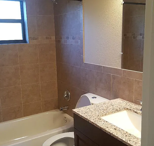 1041 SE Monterey Rd #B17 — Photo 5