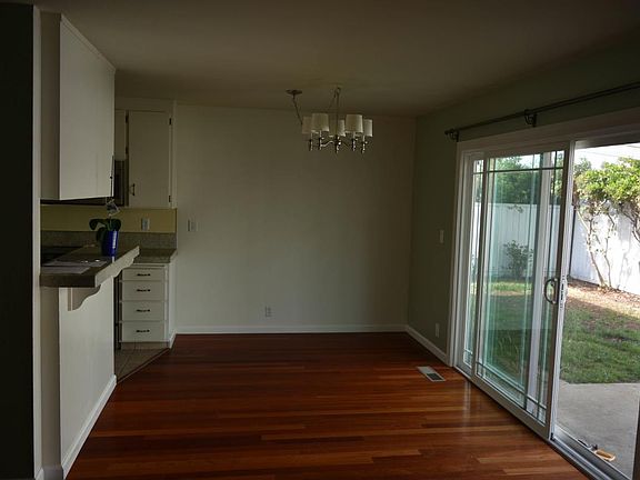 4th image of 5743 Clematis Dr