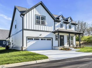 2208 Chadwell Station Ln, Madison, TN 37115