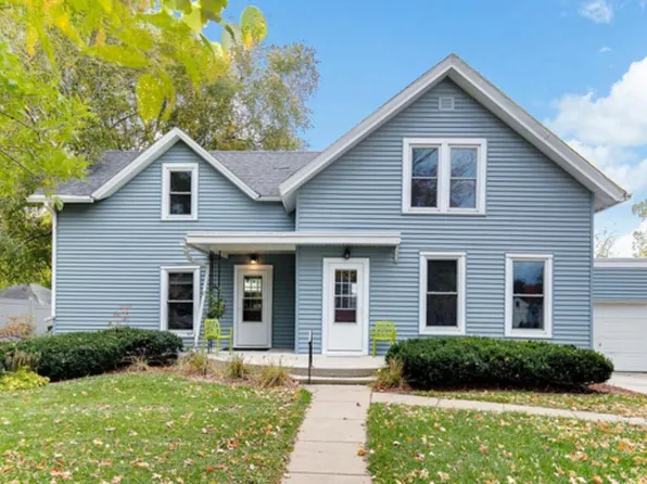 521 2nd St NE, Faribault, MN 55021