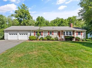4 Wedgewood Ave, Wilmington, MA 01887