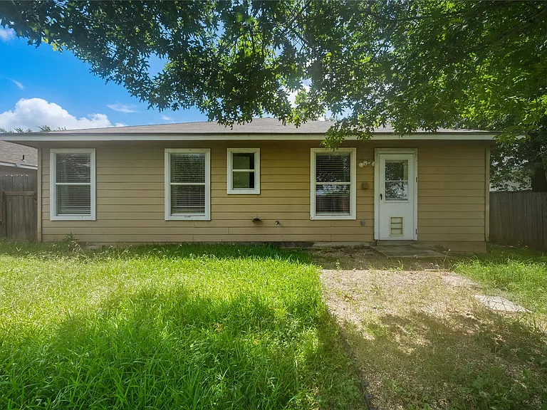 111 Quail Hollow Dr — Photo 16