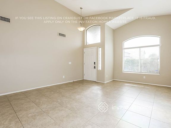 5th image of 1618 E Daniella Dr