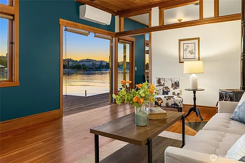 3258 Portage Bay Pl E Photo 1