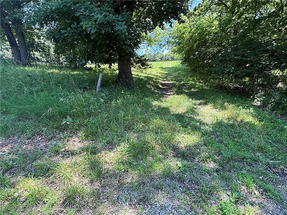 2nd image of LOT 1155 Lake Viking Ter