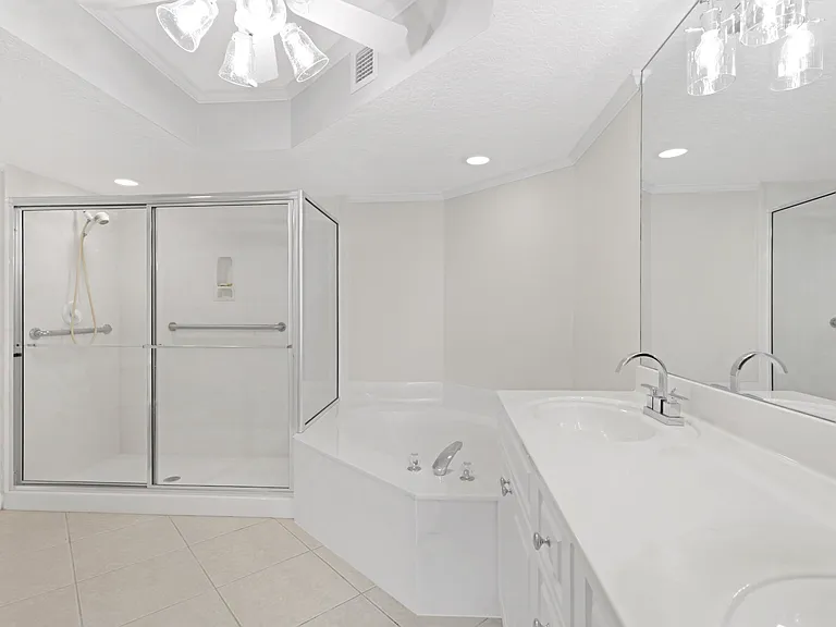 5049 N Highway A1A #1804 — Photo 21