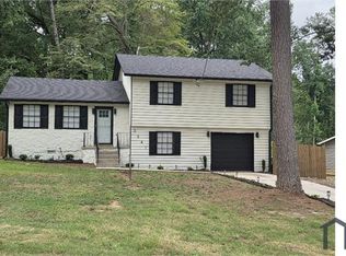 3541 Santa Leta Dr, Ellenwood, GA 30294