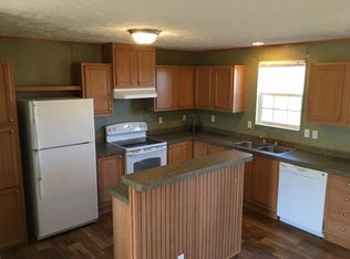 2486 Oakdale Rd, Westmoreland, TN 37186