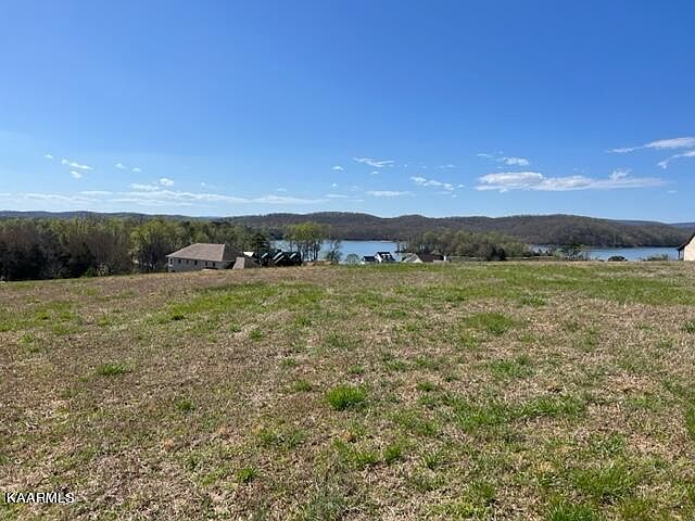 1st image of Majestic View Dr
