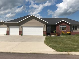 4804 37th Ave N, Fargo, ND