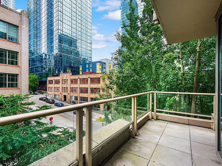 910 Lenora St #S403 — Photo 22