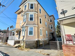 25 Adams St, New Bedford, MA 02746