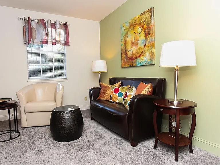 St. Agnes Apartments — Photo 2