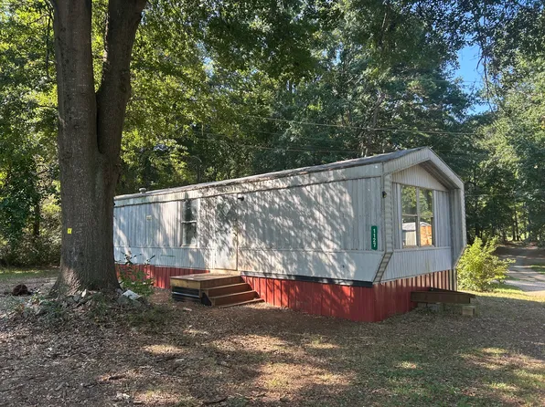 1127 Dogwood Ln, Forest City, NC 28043