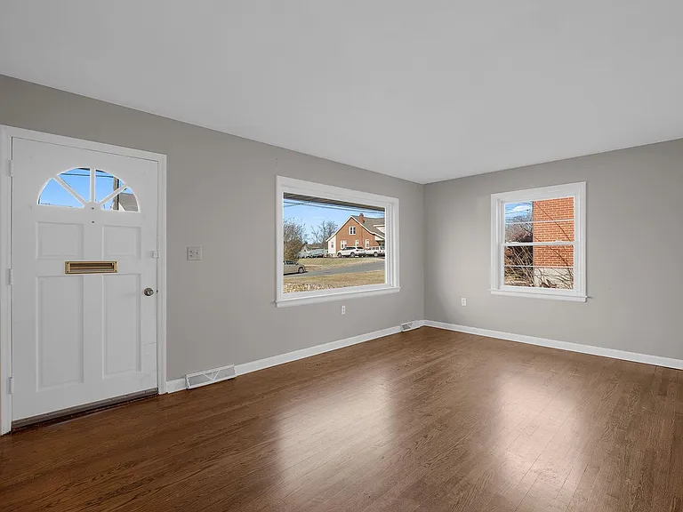 3113 Oaklawn Ave NW — Photo 12