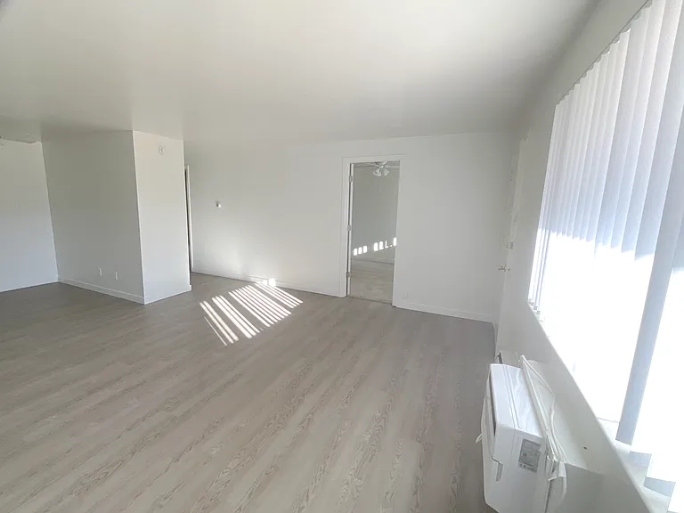 Lampliter Apartments — Photo 32