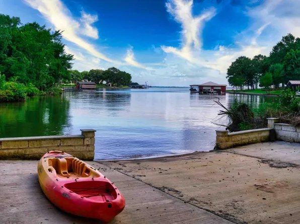 130 Private Road 193, Streetman, TX 75859