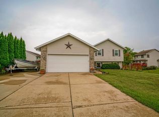 1213 Union Rd, Oregon, WI 53575