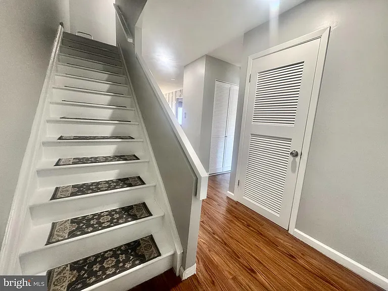 407 Mason Run — Photo 3