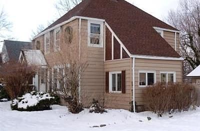 1st image of 293 E 266th St
