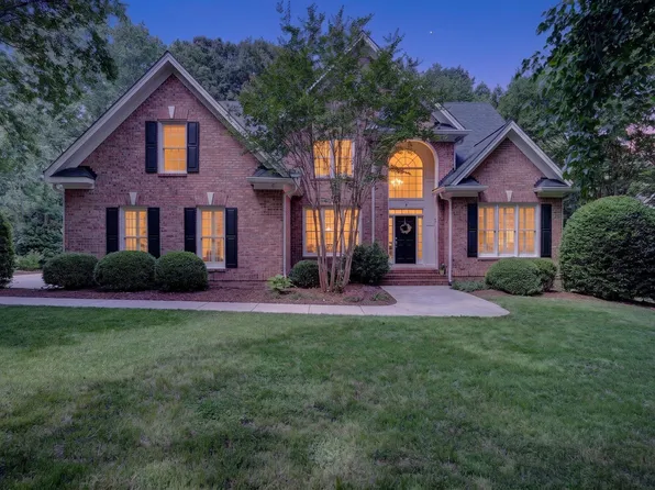 5412 Brushy Meadows Dr, Fuquay Varina, NC 27526