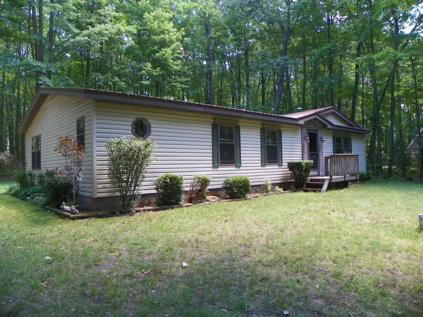 3165 Allen Ln, Harrison, MI 48625