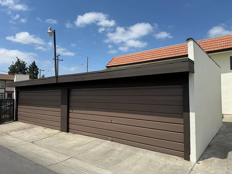 El Centrico Apartments — Photo 22