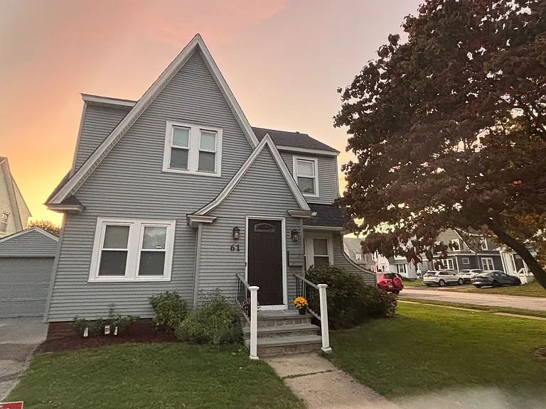 Warwick Ave — Photo 40